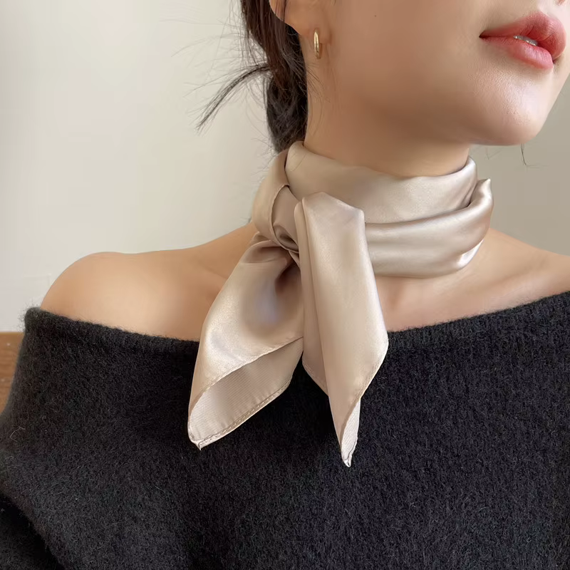 Nouveau 70*70 cm Foulard carré en soie femmes doux Satin bandeau