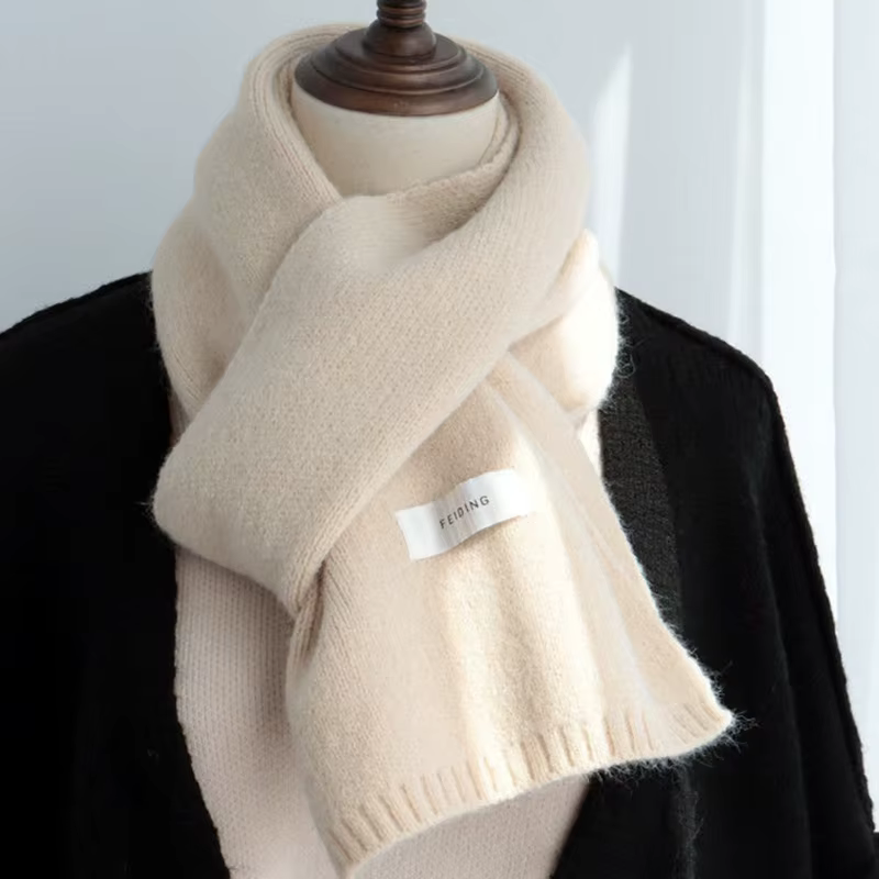 [BOLD] 2025 automne et hiver nouvelle Version coréenne Ing Style couleur unie écharpe étudiant chaud tricoté polyvalent