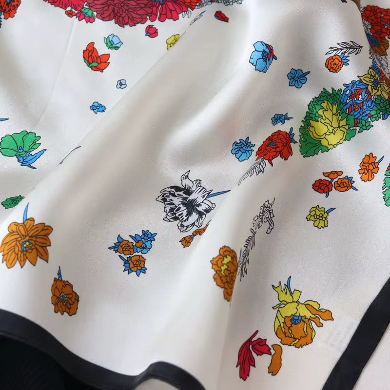 Foulard carré 100% Soie Véritable pour Femme