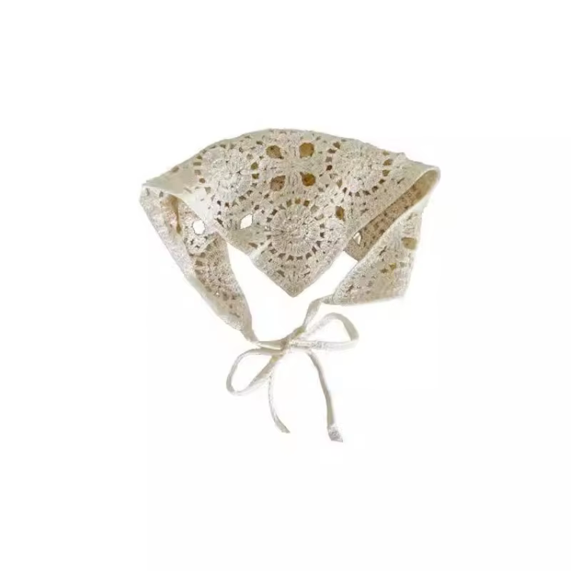 Foulard Triangle Femme en Crochet Creux