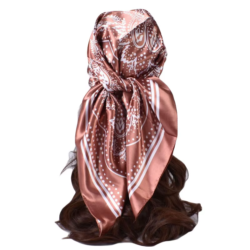 Foulard carré en soie pour femme
