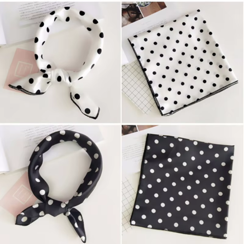 Petit Foulard Carré Imprimé à la Mode pour Femme