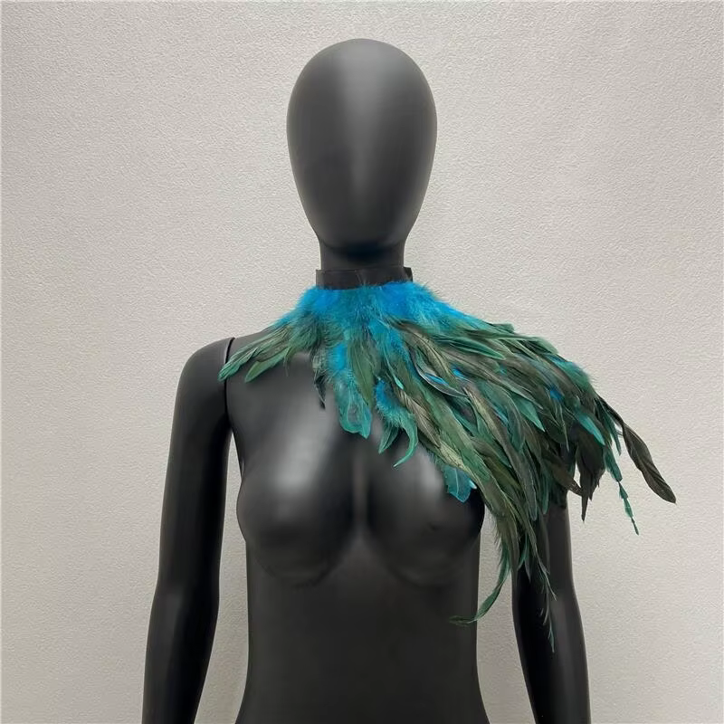 Une épaule plume luxe écharpe femmes Snood Style gothique