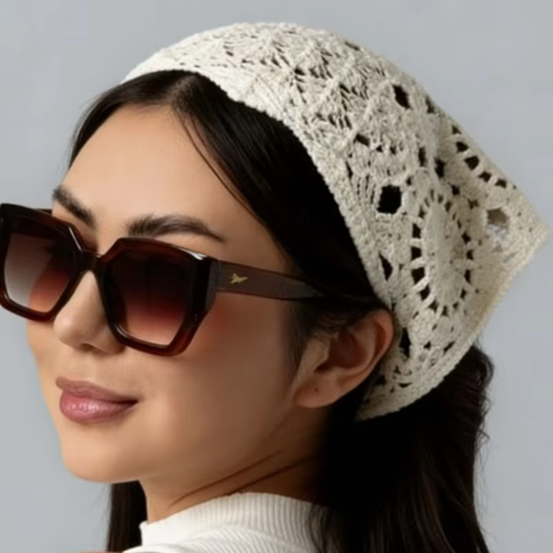 Foulard triangulaire en crochet pour femme