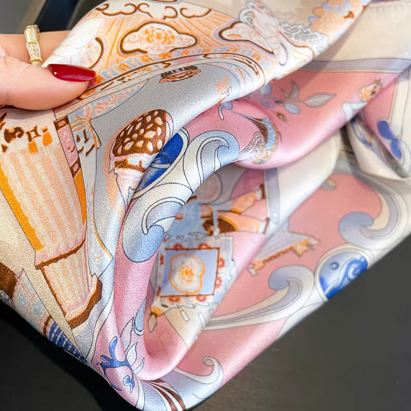 Foulard de luxe en soie naturelle pour femmes