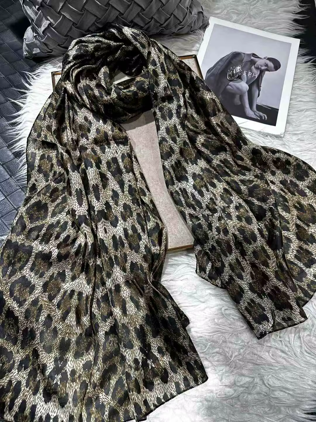 Écharpe à imprimé léopard pour femme