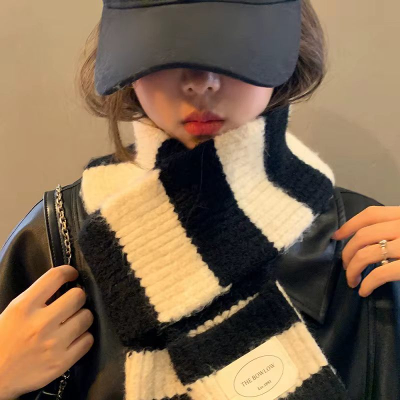 Coréen noir blanc rayé écharpe pour les femmes mode couleur bloc laine foulards coupe-vent chaud foulard cou protecteur Snood
