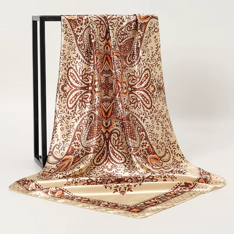 Foulard carré en soie pour femmes