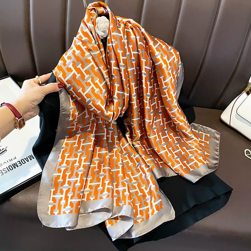 Foulard en soie de haute qualité pour femmes