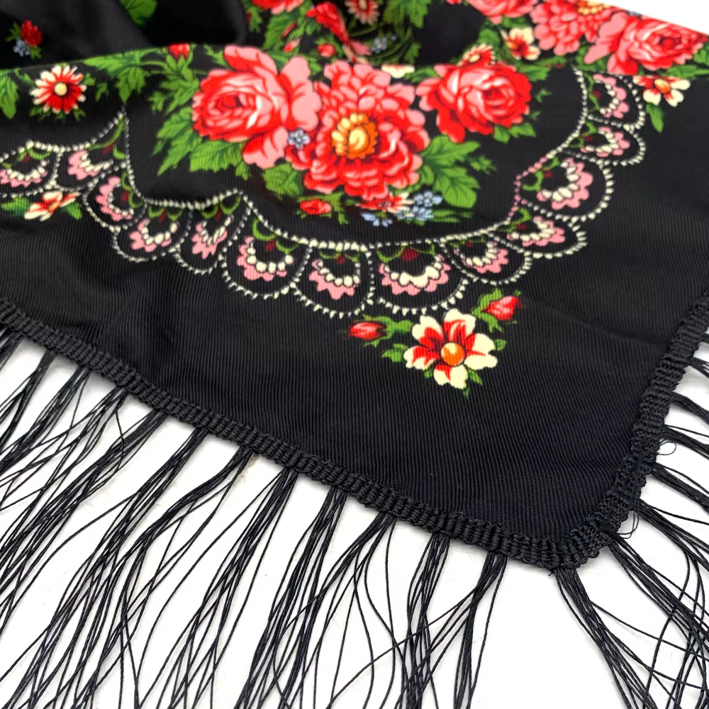 Foulard carré russe traditionnel pour femmes