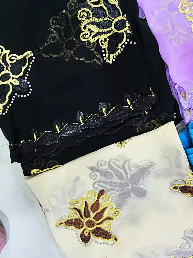 Nouveau Foulard Musulman Africain de Haute Qualité 2026 – Vente Flash – 100% Chiffon – Foulard Hijab pour Femme Africaine – Foulard de Dubaï – Prix de Gros