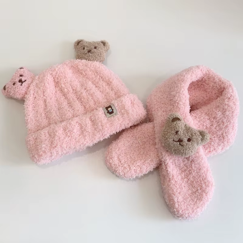 Chapeau et écharpe pour bébé