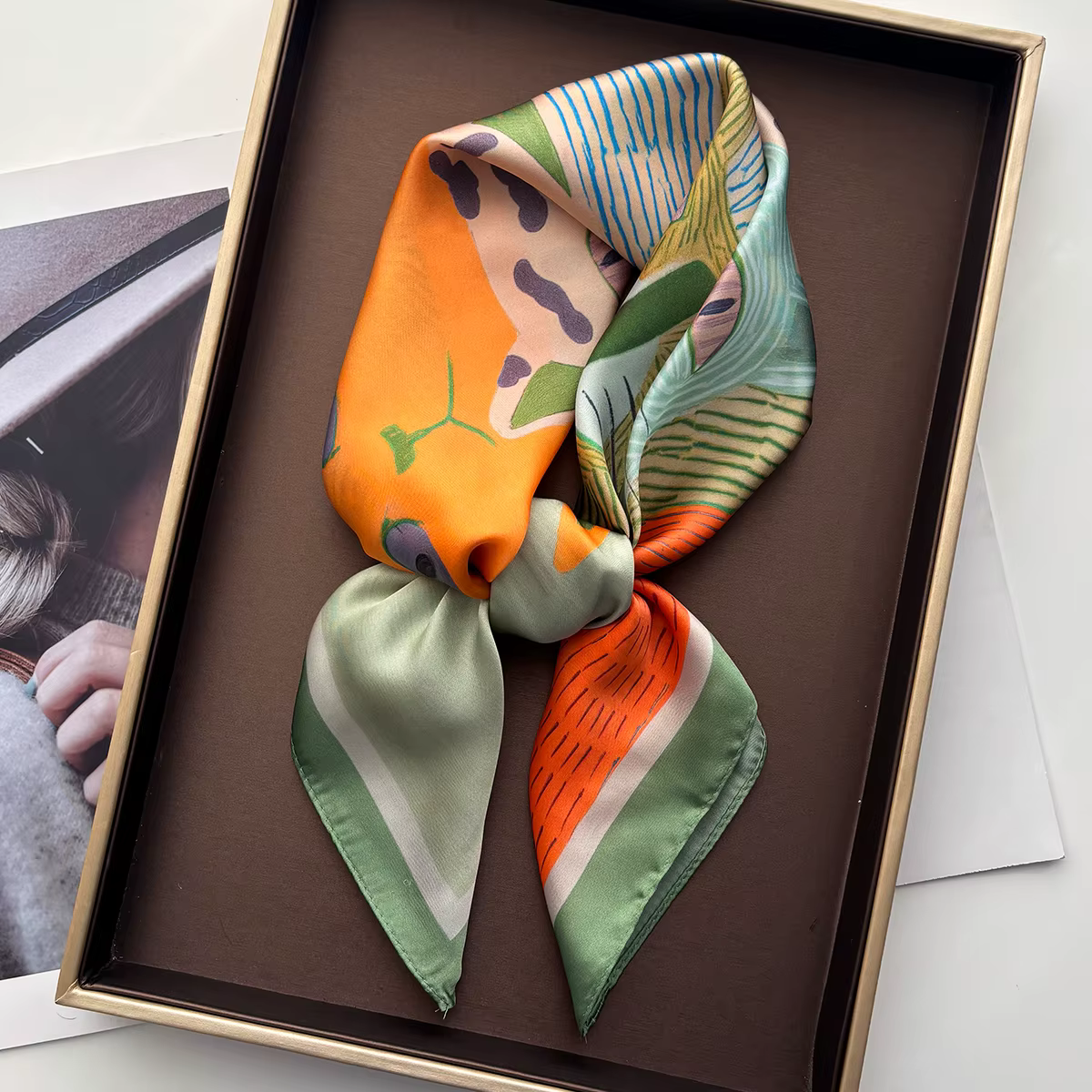 Foulard carré en soie pour femmes