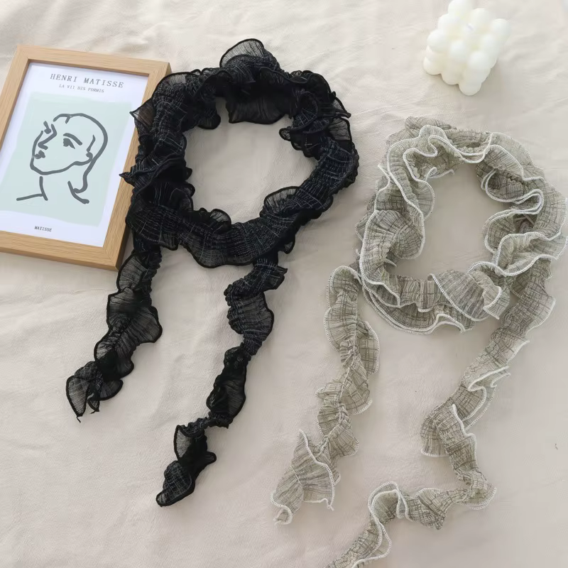 Fille chaude à la mode irrégulière noir or mince écharpe étroite Niche lumière Y2g