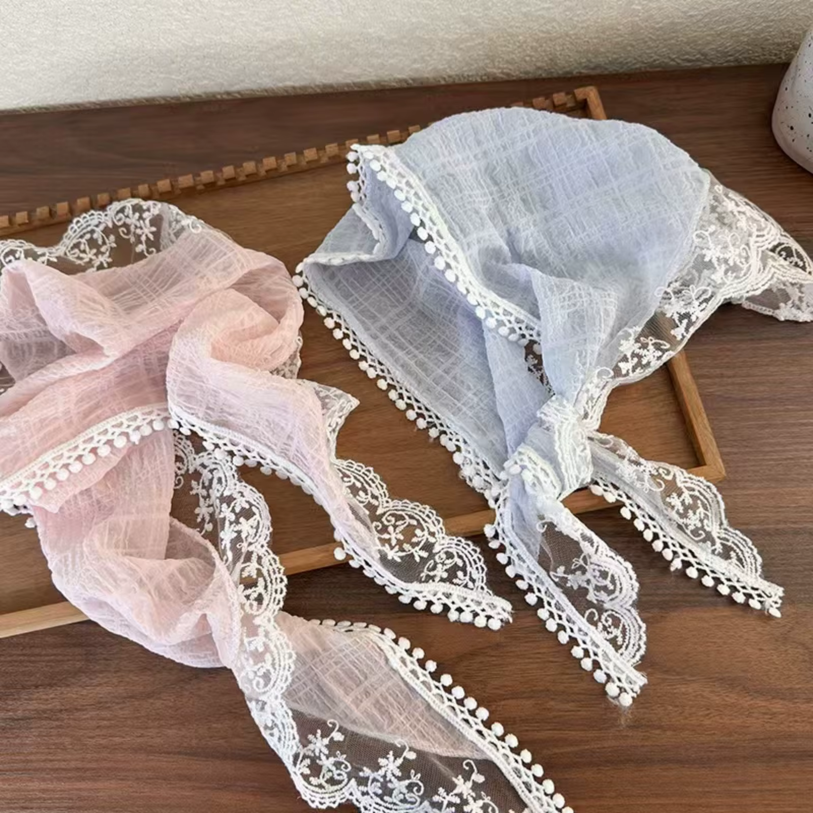 1PC Foulard triangulaire en dentelle pour femme