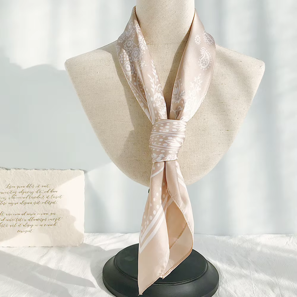 Nouveaux foulards pour femmes en soie satinée imprimé cachemire