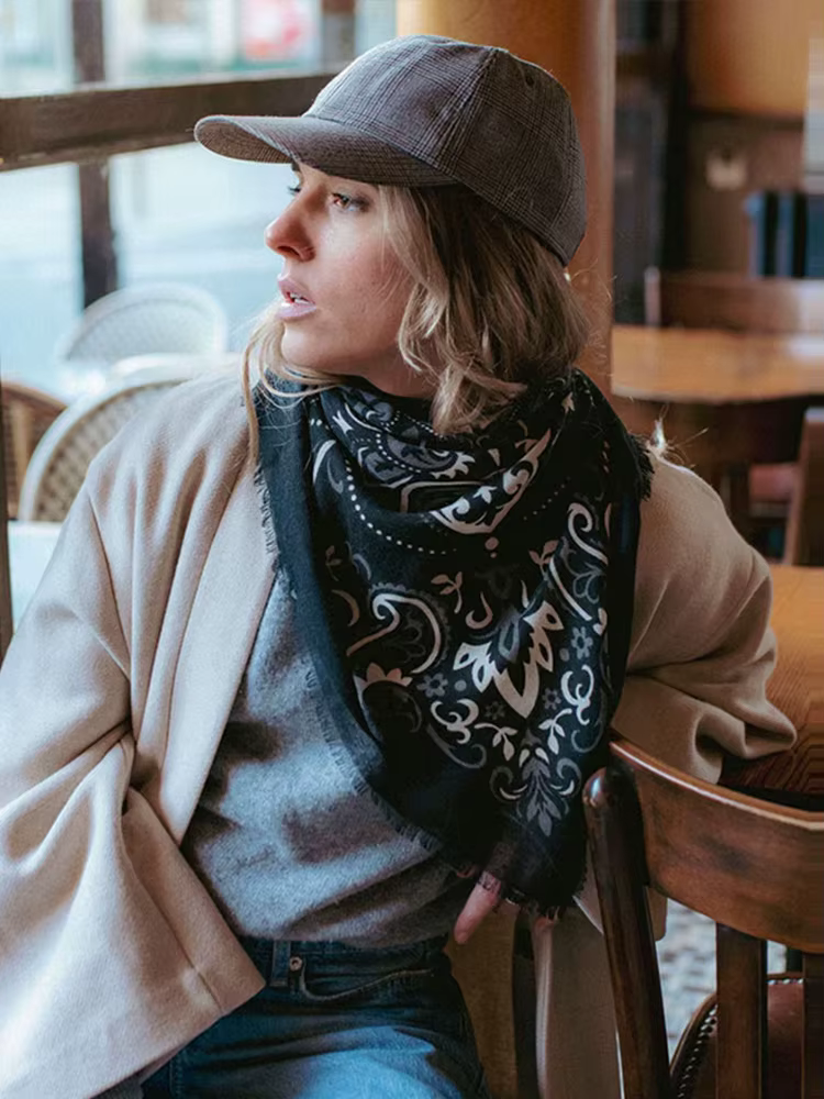 Écharpe vintage à motifs floraux et cachemire pour femme