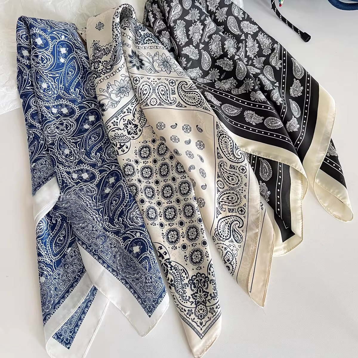 Paisley – foulard carré Vintage de printemps