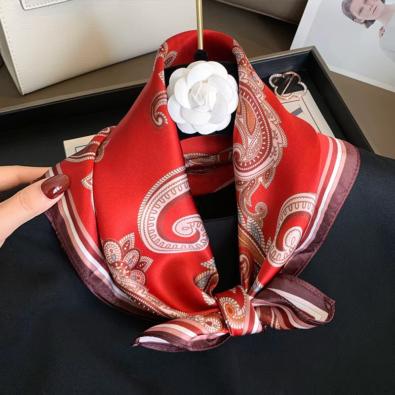 2025 léopard marque 100% Foulard en soie femmes cou cheveux