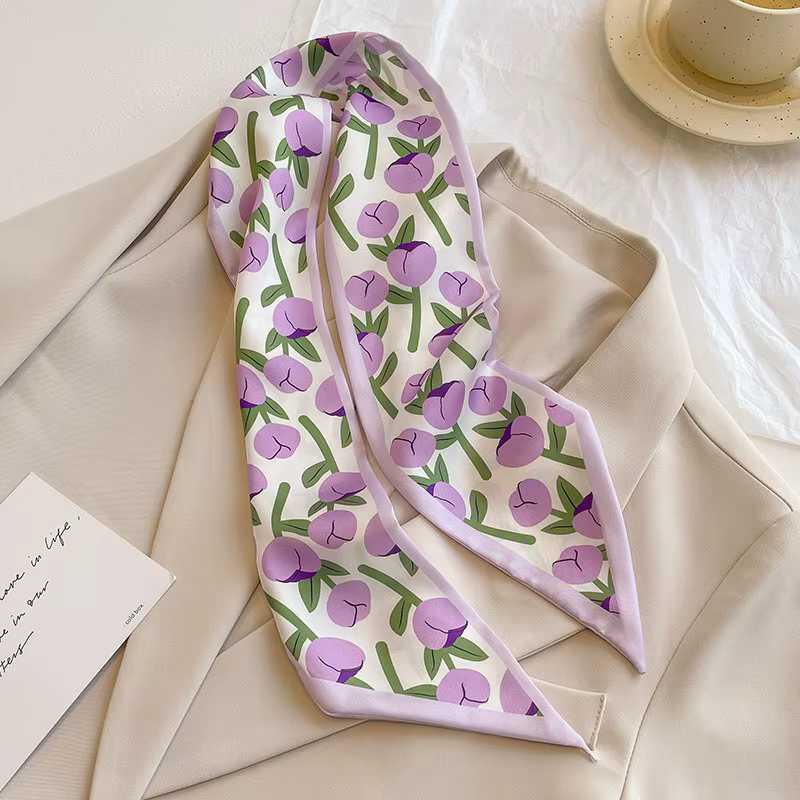 Superbe écharpe longue en soie violette pour femme