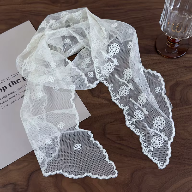 Nouvelle écharpe coréenne brodée de dentelle : élégante
