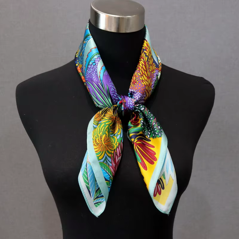 Foulard carré pour femme
