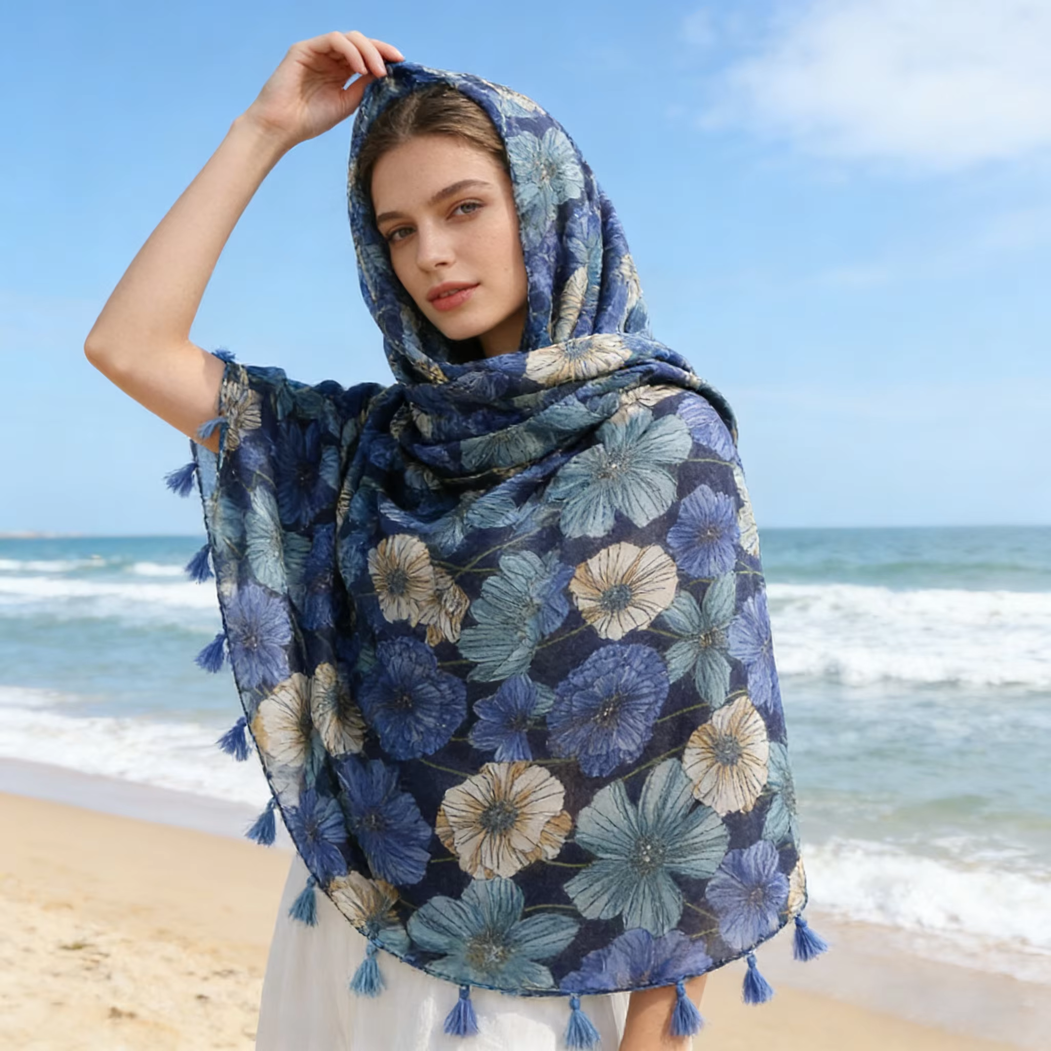 Écharpe florale bleu marine et beige pour femme