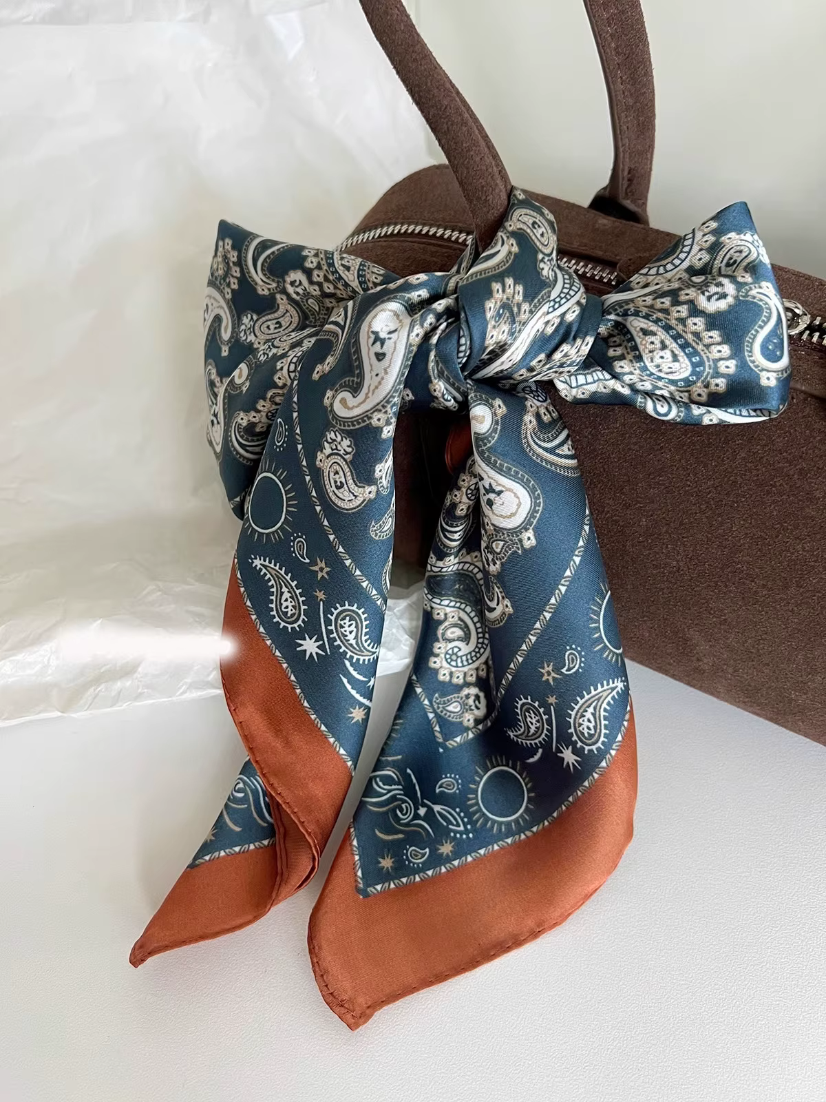 Paisley – foulard carré Vintage de printemps