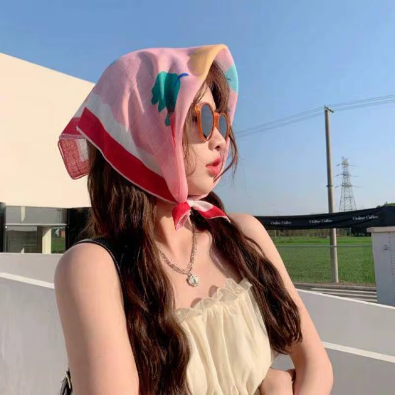 Petit foulard carré en coton et lin