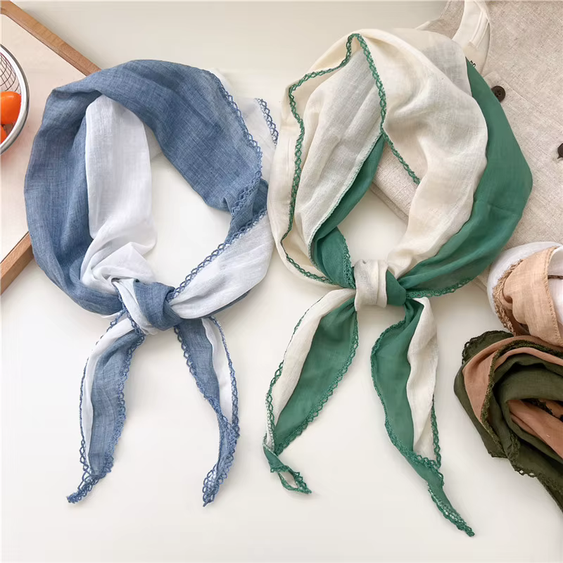 Foulards triangulaires en losange solide