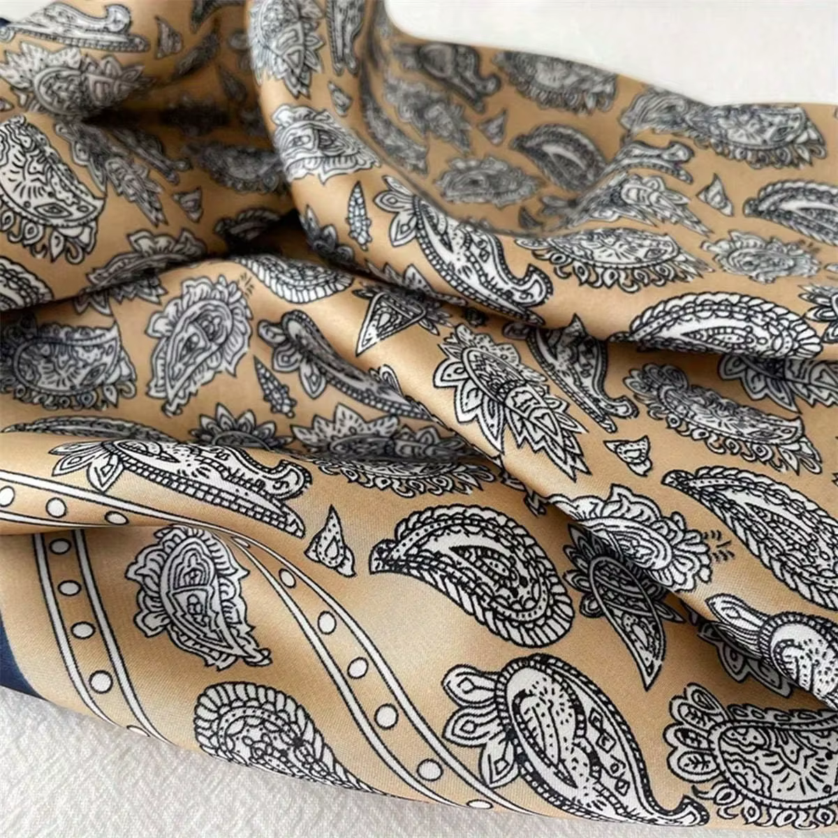 1 foulard à larges bords en imitation soie imprimé paisley pour hommes