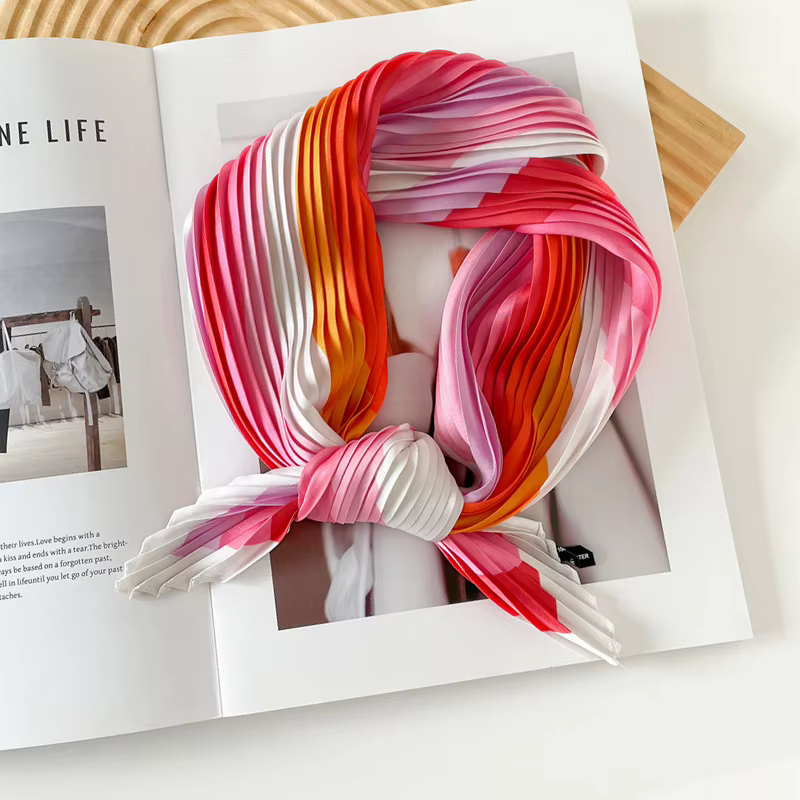 2025 TOP plissé carré foulard en soie châle pour femmes Satin