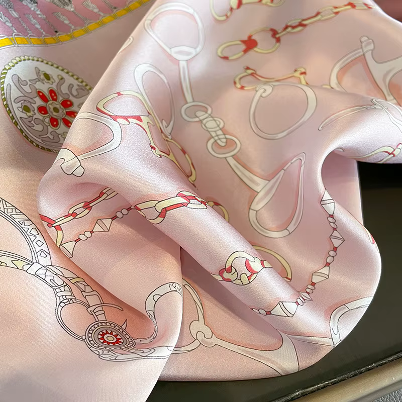 Écharpe 100% pure soie de mûrier de couleur rose – Foulard léger pour cheveux à tête carrée de 21 pouces pour femmes