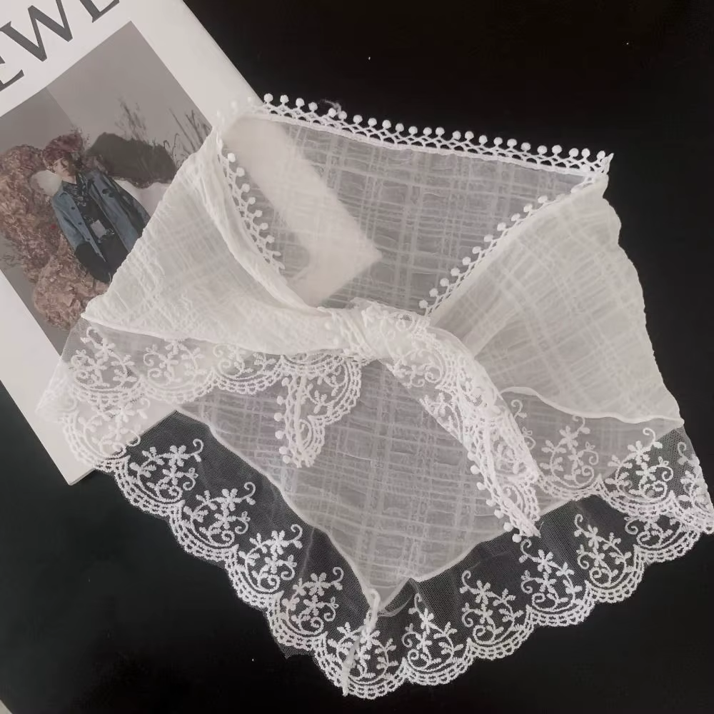 Foulard de plage en dentelle douce