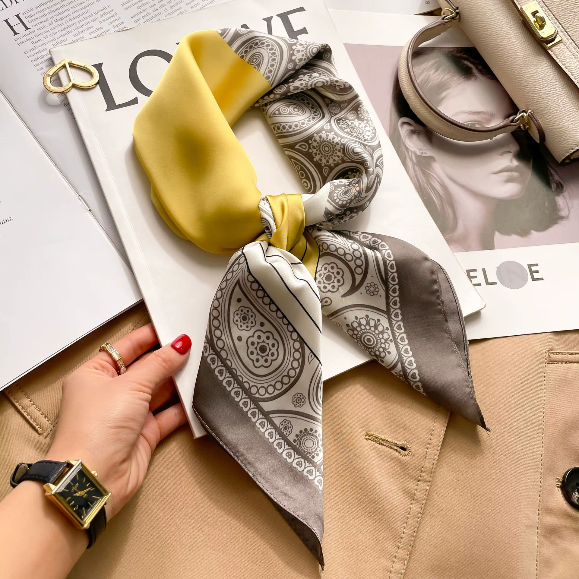 Foulard carré imprimé pied-de-poule pour femmes