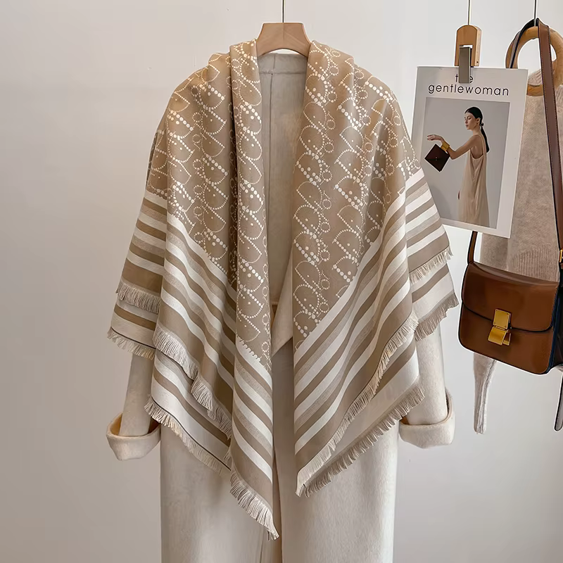 Écharpe au Design rayé élégant