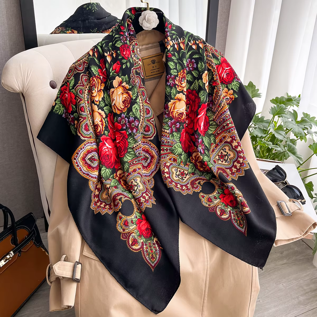 Femmes russe écharpe florale Style ethnique carré Bandana foulards dames mouchoir bandeau foulard en soie enveloppes de cheveux 2025