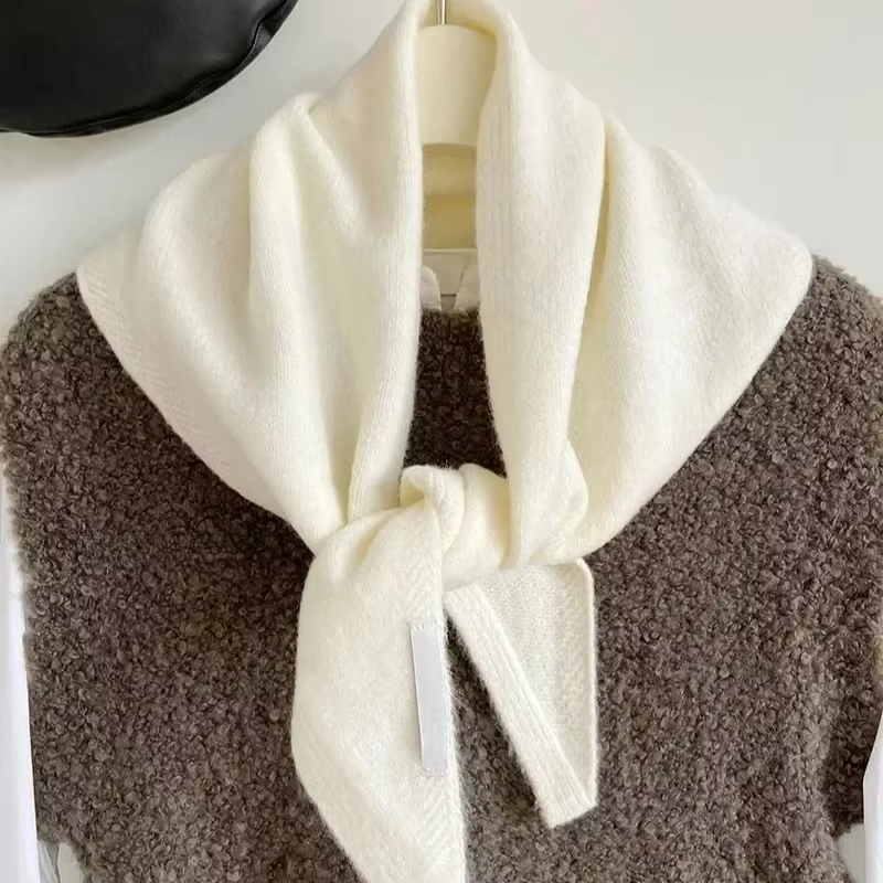 Écharpe tricotée pour femme en laine