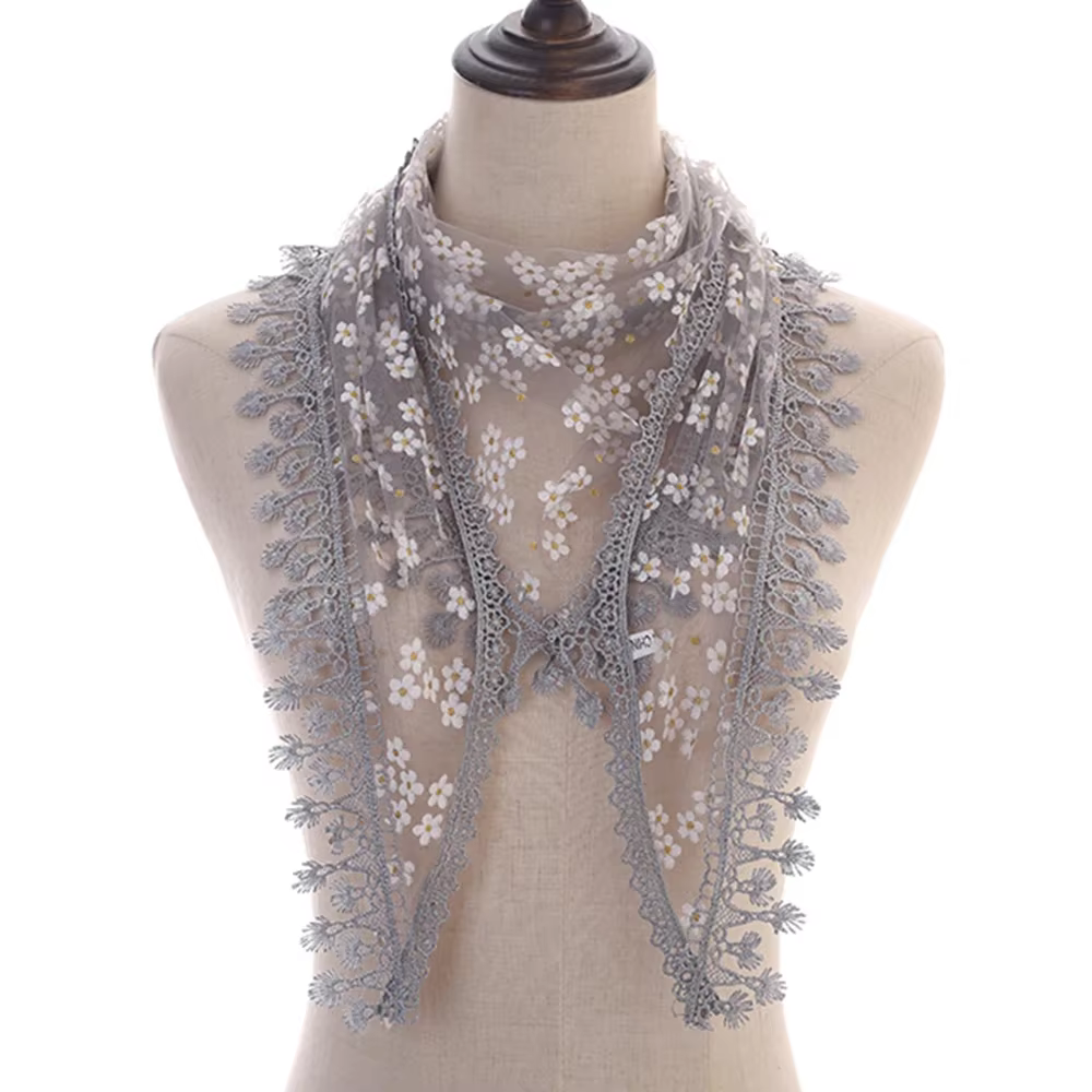Écharpe Triangle à Pompon pour Femme