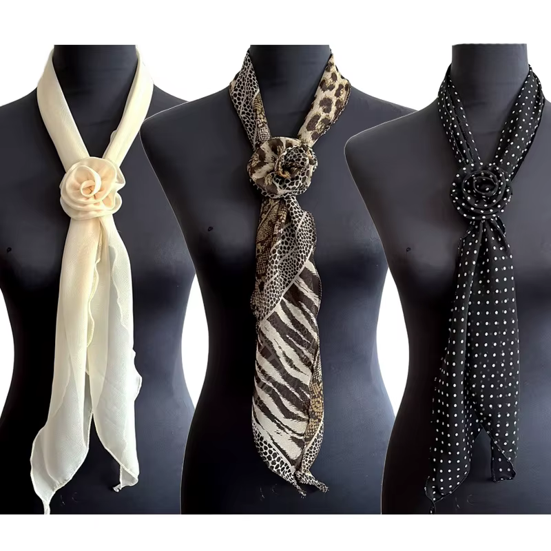 Foulard en soie imprimé léopard élégant pour femmes
