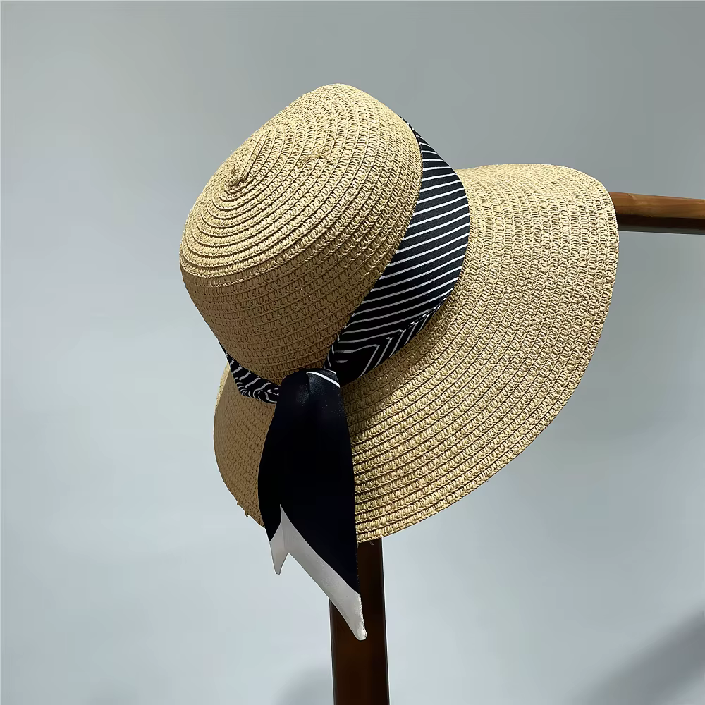 Écharpe à Rayures Noires et Blanches pour Femme