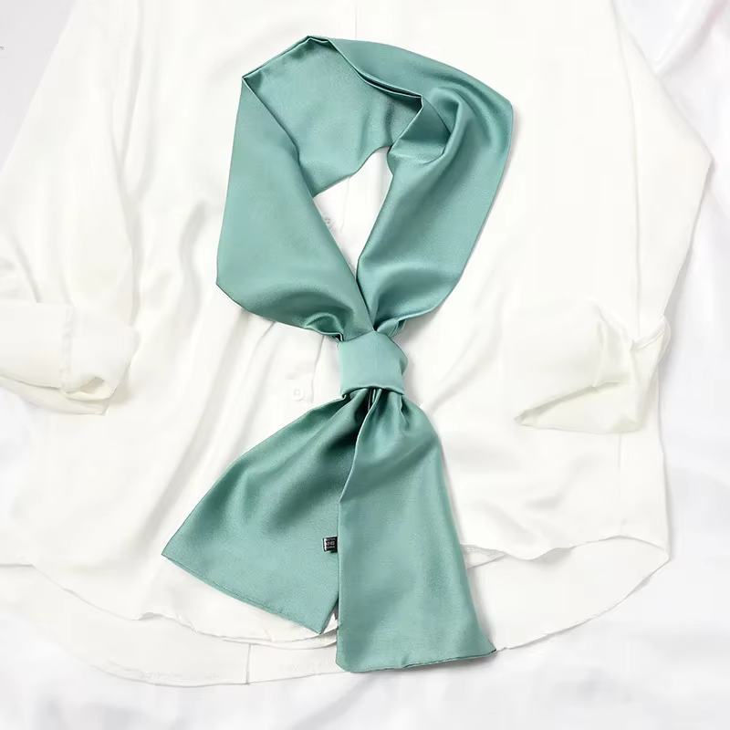 Longue écharpe de cou pour femme