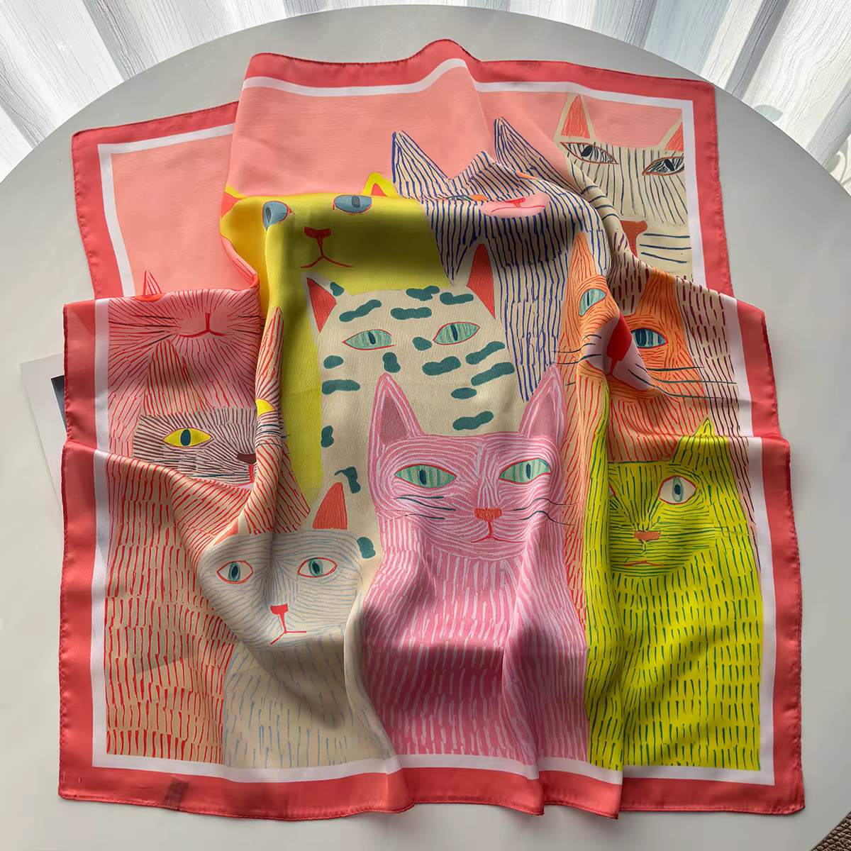 Foulard carré en soie pour femmes
