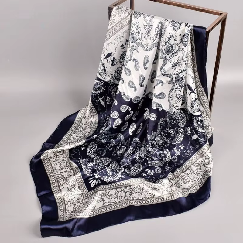 Nouvelle marque de luxe Foulard carré Design châle enveloppement 90 cm impression sergé soie femmes Hijab femme