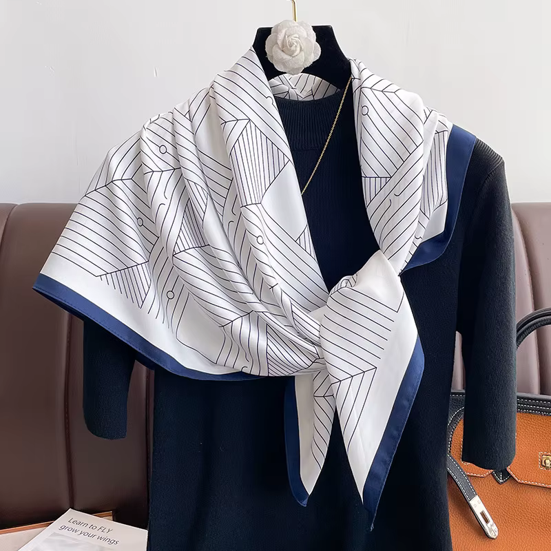Foulard Carré de Marque de Luxe pour Femme