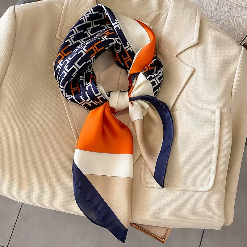 Foulard Carré de Luxe pour Femme
