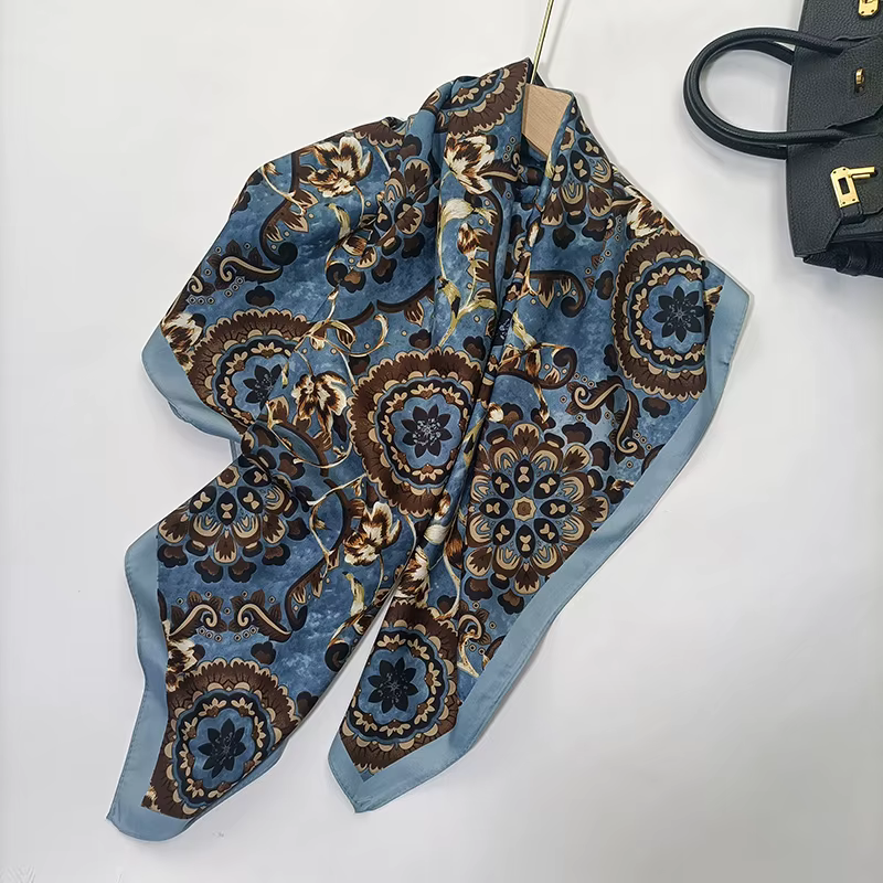 Foulard carré de haute qualité pour femme