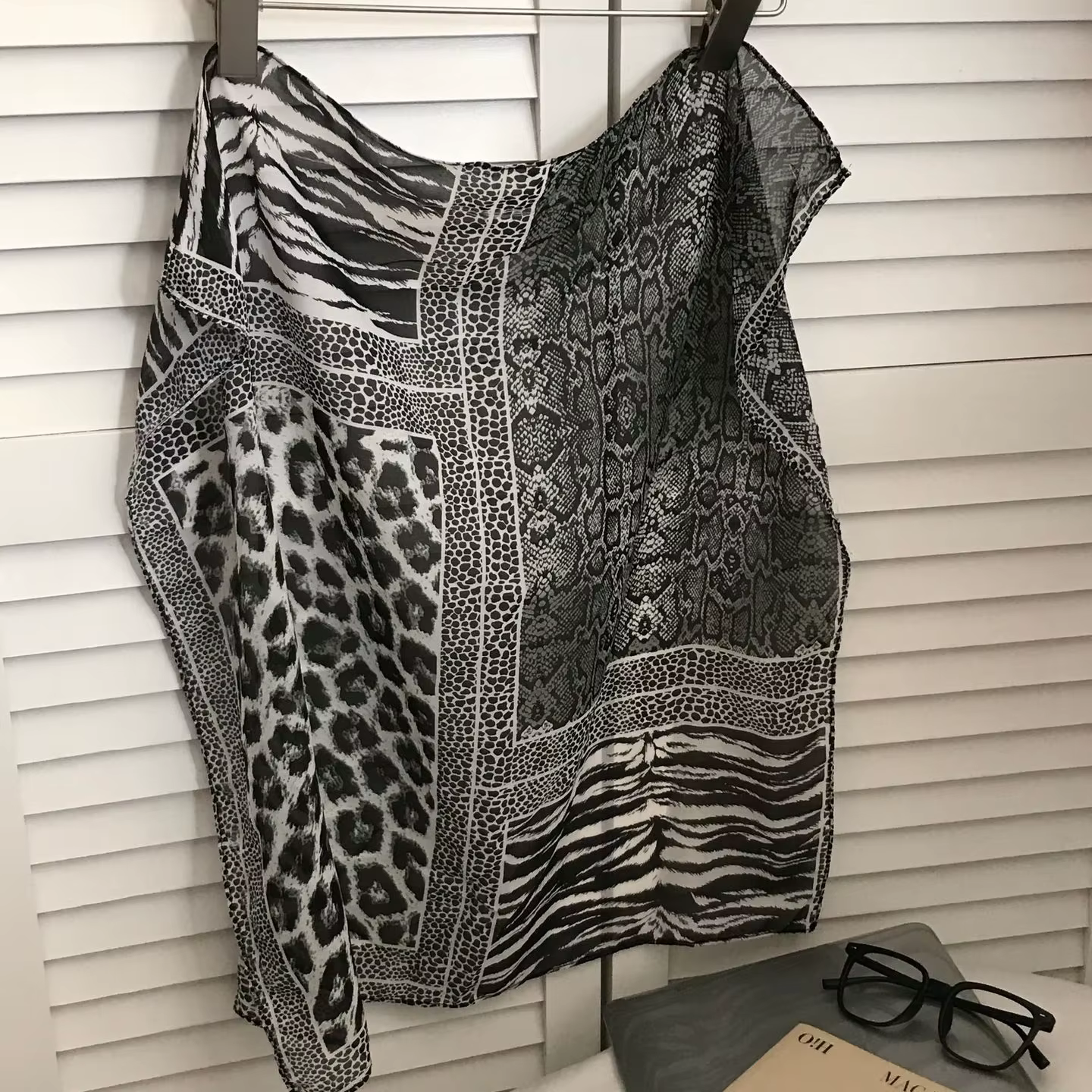 Nouveau Foulard Carré en Soie Léopard 2026 pour Femme