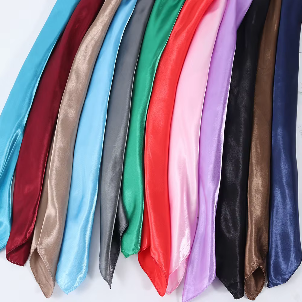 Foulard Carré Doux pour Femme