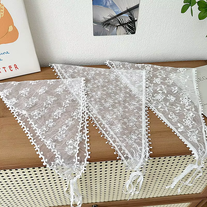 Nouveau foulard triangulaire en dentelle 2026 pour femme